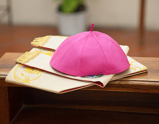 Pileolus Pileolus purple in the church papal conclave stock pictures, royalty-free photos & images