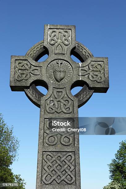 Keltisches Kreuz Tombstone Stockfoto und mehr Bilder von Bildhintergrund - Bildhintergrund, Keltisches Kreuz, Alt