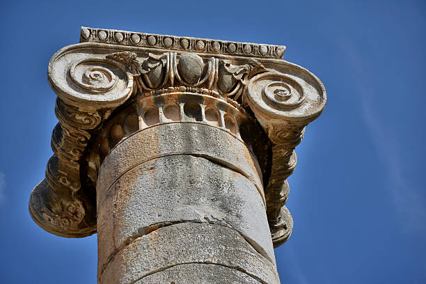 tempel der artemis, sardis - artemis tempel gerasa stock-fotos und bilder