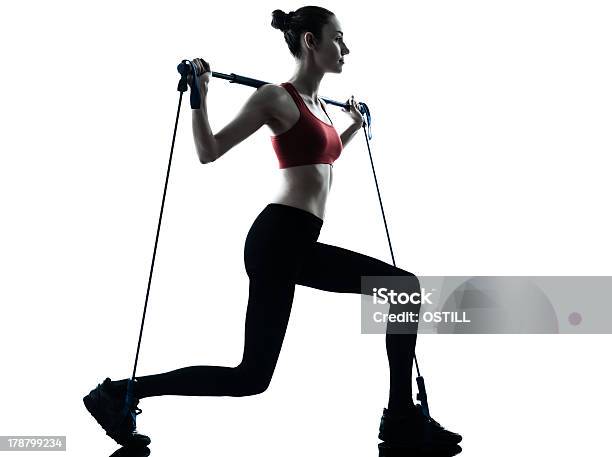 Kobieta Ćwiczenia Gymstick - zdjęcia stockowe i więcej obrazów Aerobik - Aerobik, Białe tło, Cała postać