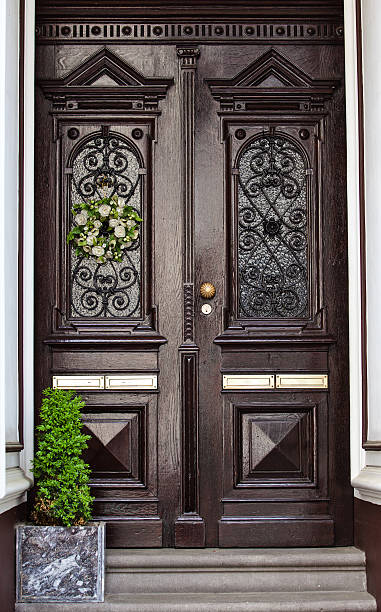istock Old Wooden Door. 178802124