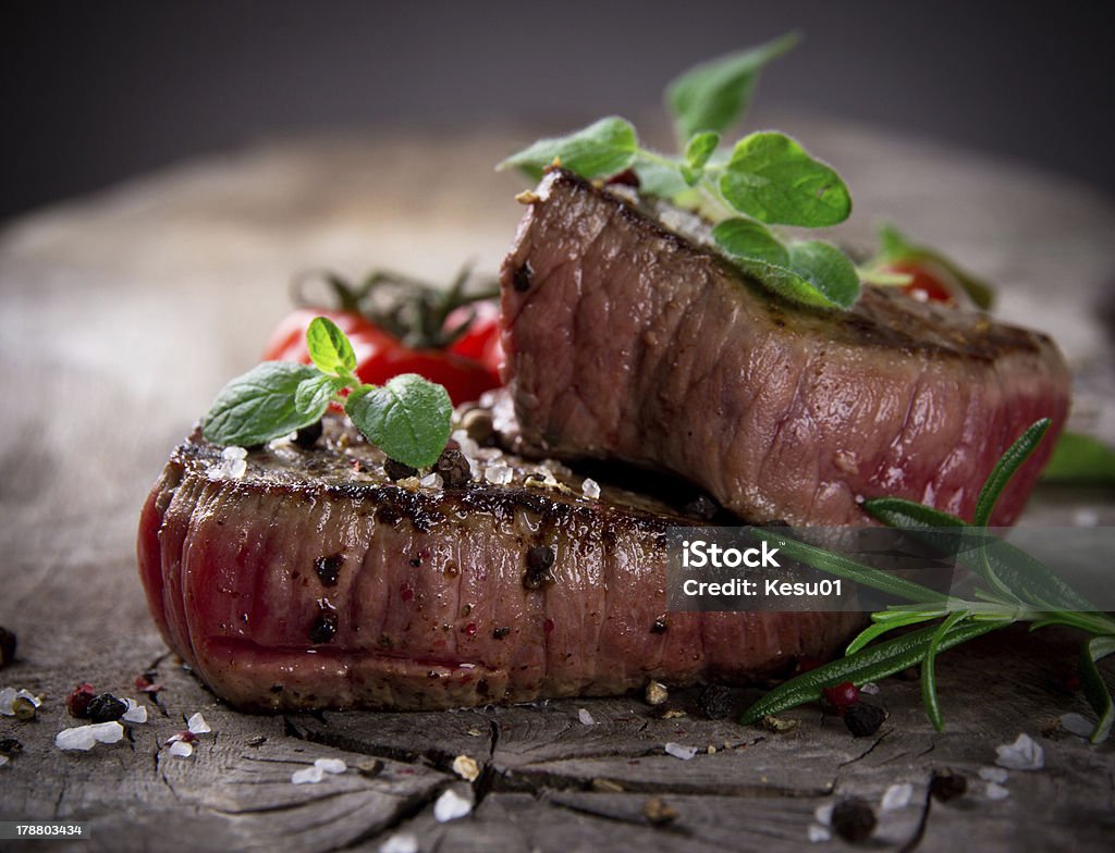Блюда из говядины - Стоковые фото Филейная вырезка роялти-фри