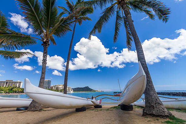 istock Famous Waikiki Beach with Diamond Head 178804550