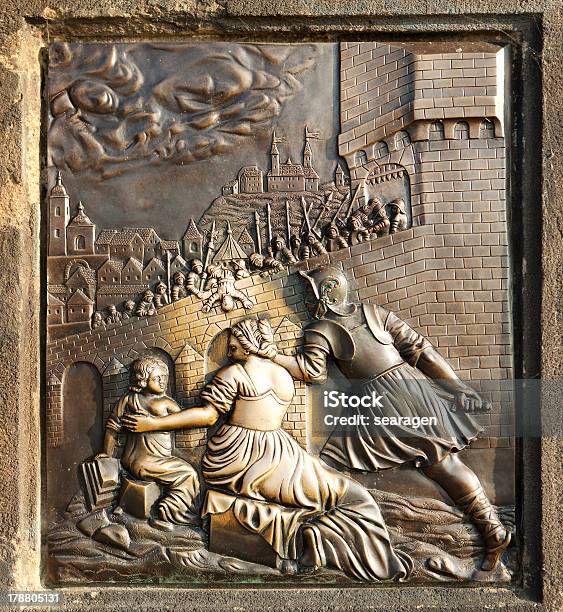 De St John Nepomuk Bronze - Fotografias de stock e mais imagens de Alegoria - Alegoria, Arte, Arte e Artesanato - Arte visual