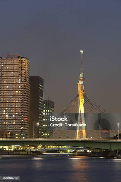 Foto de Vista De Tokyo Sky Tree e mais fotos de stock de Arquitetura - Arquitetura, Arranha-céu, Bairro de Sumida