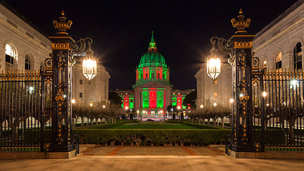 San Francisco City Hall in der Weihnachtszeit – Foto