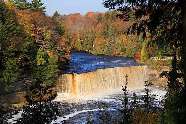 istock Upper Tahquamenon Falls in Autumn 178809829