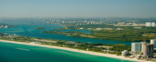 istock Islands in the ocean 178812048
