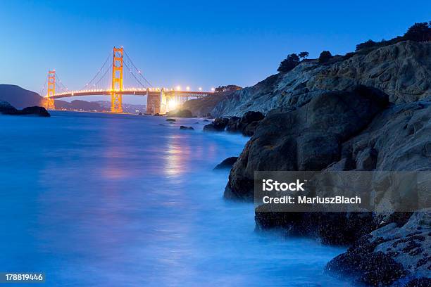 Golden Gate Stockfoto und mehr Bilder von Abenddämmerung - Abenddämmerung, Architektur, Beleuchtet