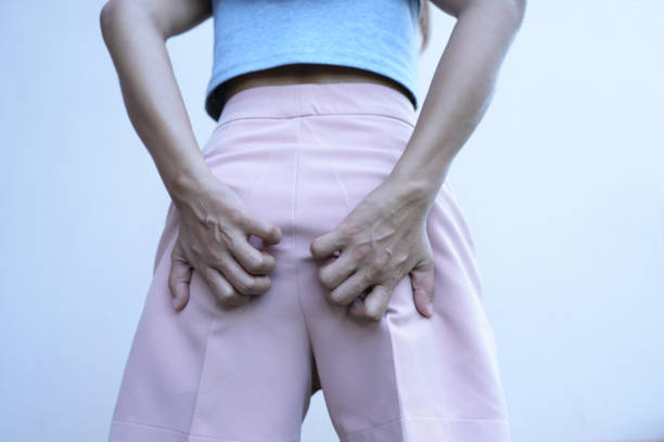 istock Asian woman has itchy skin on buttocks 1788219767