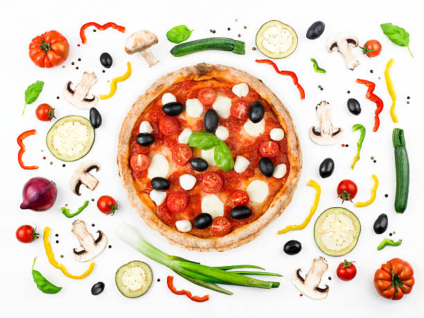 pizza italienne avec ses produits - eggplant cheese mozzarella italian cuisine photos et images de collection