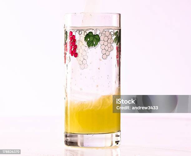 オレンジジュース - みずみずしいのストックフォトや画像を多数ご用意 - みずみずしい, オレンジジュース, クローズアップ