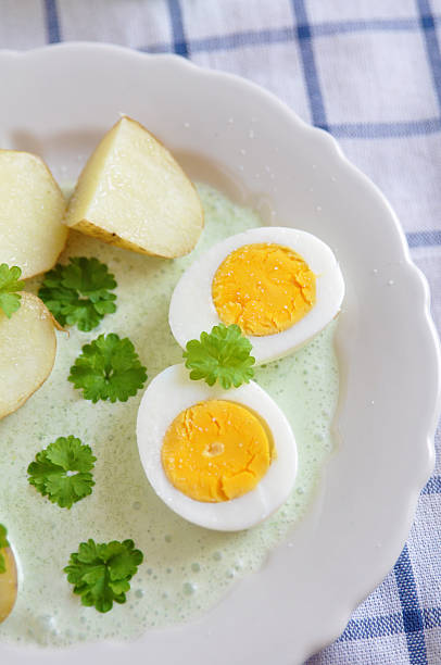 istock Green Sauce with egg and boiled new potatoes 178830909