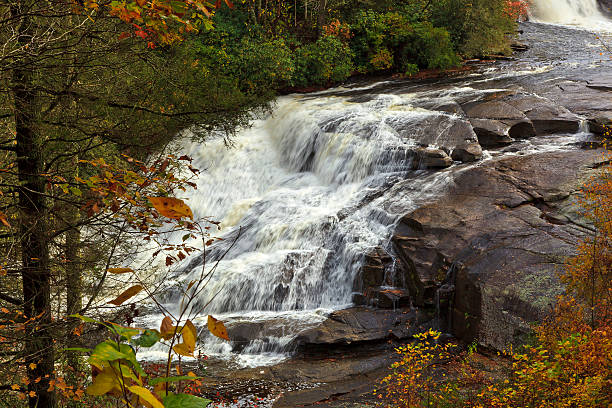 тройные падения нижней части - triple falls стоковые фото и изображения