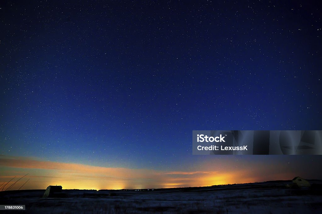 Estrellas en el cielo nocturno - Foto de stock de Astronomía libre de derechos