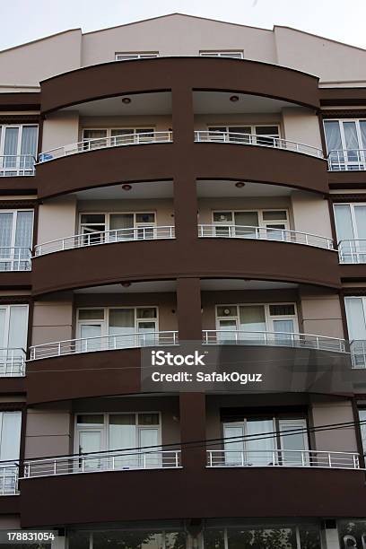 Mieszkanie Blok - zdjęcia stockowe i więcej obrazów Architektura - Architektura, Balkon, Bez ludzi