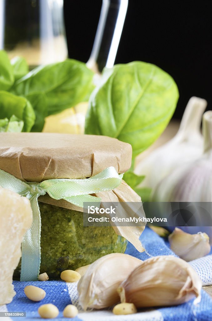 Pesto los ingredientes - Foto de stock de Aceite de oliva libre de derechos