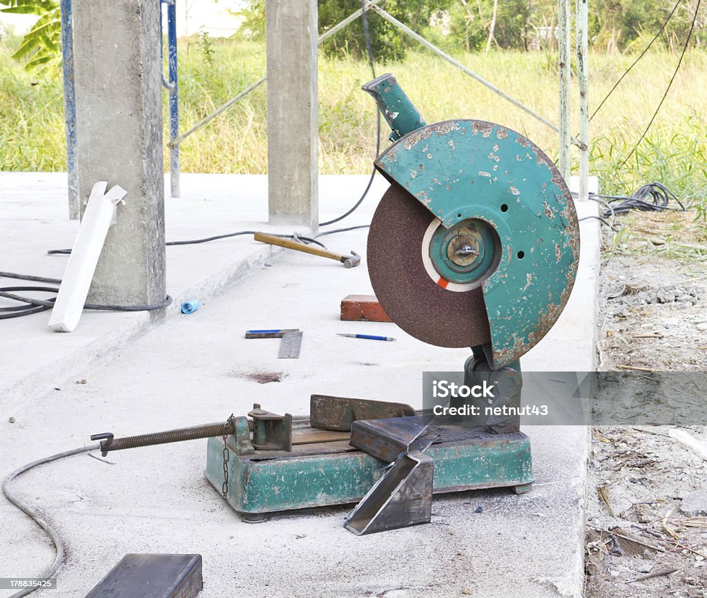 Couper en machine - Photo de Acier libre de droits