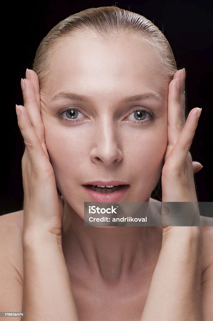 Portrait der schönen Frau Isoliert - Lizenzfrei Attraktive Frau Stock-Foto