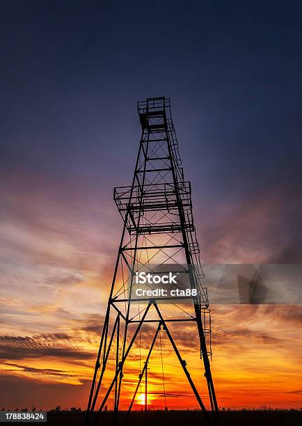 Bohrinsel Tower Stockfoto und mehr Bilder von Abenddämmerung - Abenddämmerung, Abgas, Alt