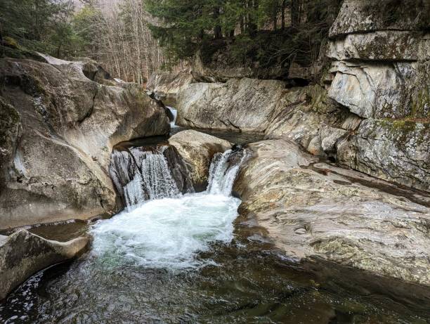 istock Warren Falls in Vermont 1788385474