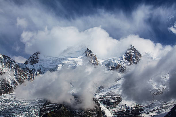 istock Beautiful mountain scenery in the Alps 178838992