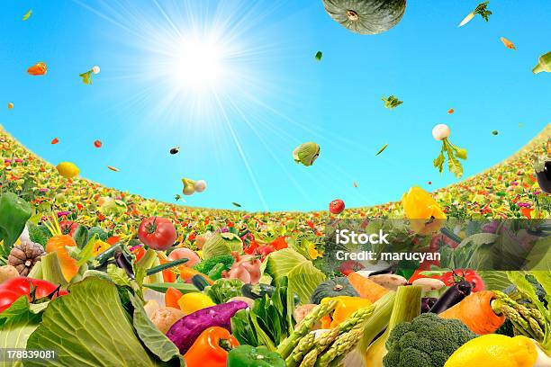 Verdure Fresche - Fotografie stock e altre immagini di Abbondanza - Abbondanza, Asparago, Broccolo