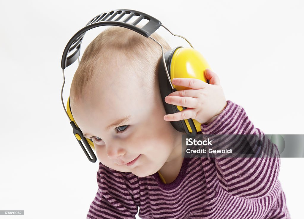 Junge Kind mit Ohr-Schutzbezug - Lizenzfrei Kind Stock-Foto