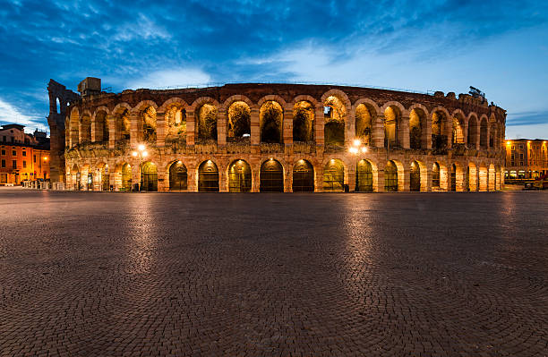 arena di verona anfiteatro in italia - verona foto e immagini stock