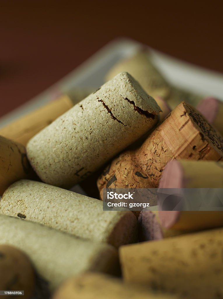 Botella de vino Corks - Foto de stock de Arreglo libre de derechos