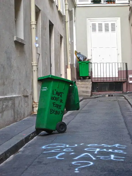 Photo of green bin garbage