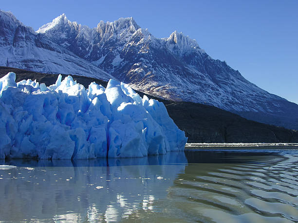 istock Lago Grey in Torres del Paine 178847786