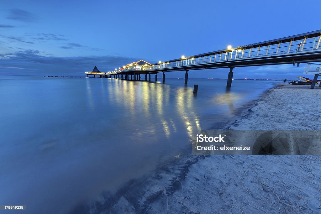 Mar Báltico píer ao amanhecer - Foto de stock de Usedom royalty-free