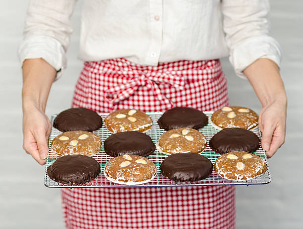 istock Tray of cookies 178850240