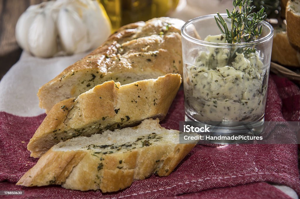 Frisch zubereiteten Knoblauchbrot - Lizenzfrei Baguette Stock-Foto