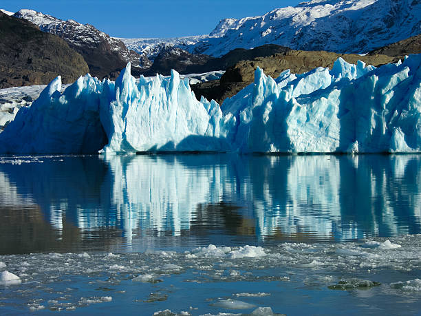 istock Lago Grey in Torres del Paine 178852733
