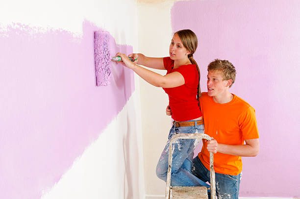 istock Young adults during the remodel 178854199