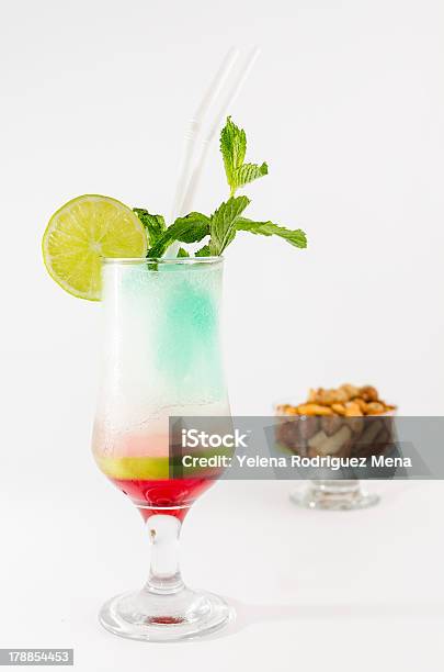 Bello Monte - zdjęcia stockowe i więcej obrazów Alkohol - napój - Alkohol - napój, Alkoholizm, Ameryka Łacińska