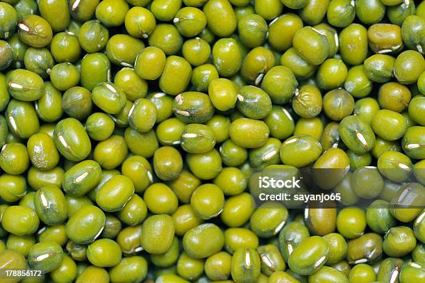 Fondo Verde O Judía Mungo Foto de stock y más banco de imágenes de Alimento - Alimento, Alubia blanca, Beige