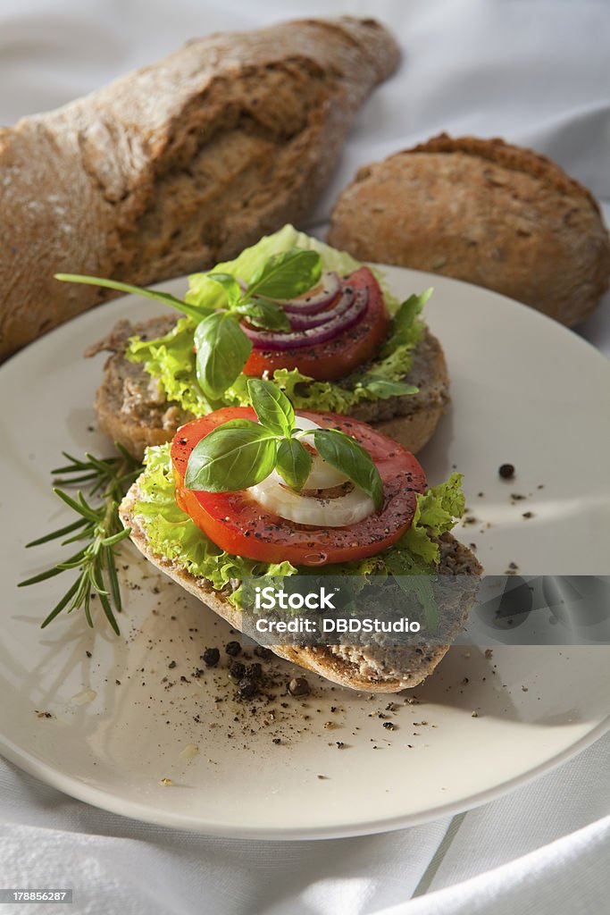 Terrine Sandwich sur une assiette. - Photo de Aliment libre de droits