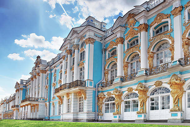 katherine's palace hall in tsarskoe scritta (pushkin). - palazzo di caterina foto e immagini stock