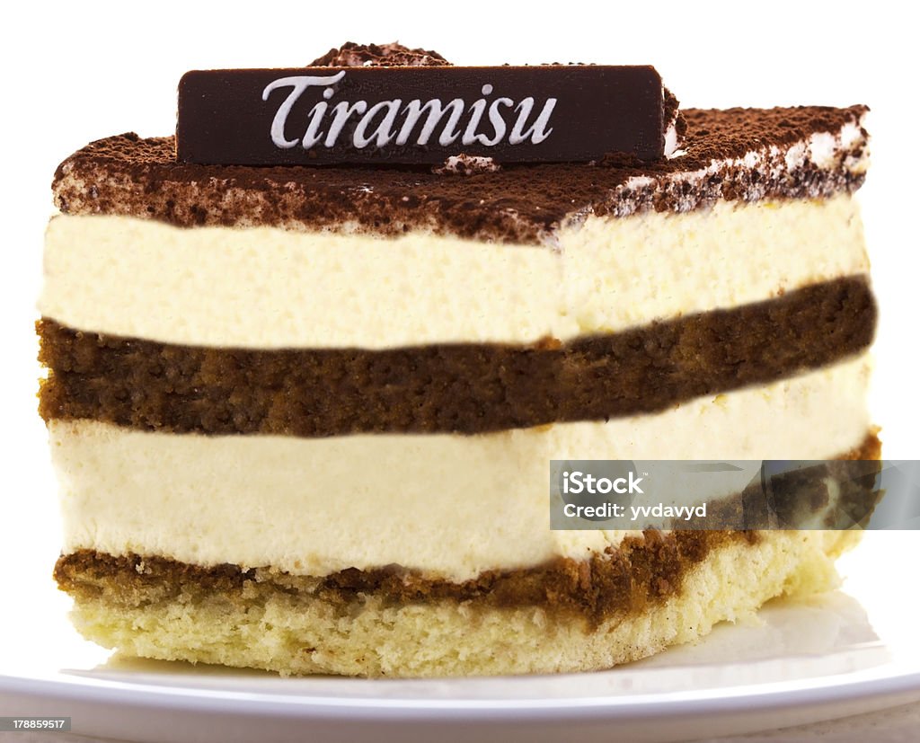 Pyszne tiramisu, desery z Kakao w proszku na górze - Zbiór zdjęć royalty-free (Tiramisu)