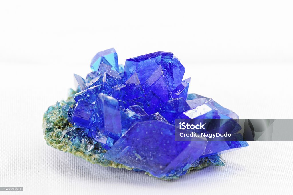 Cristalli di blu vitriol-Solfato di rame - Foto stock royalty-free di Blu