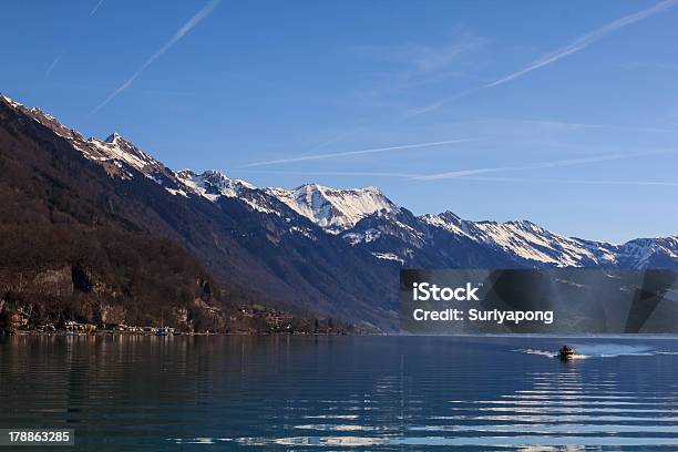 Brienz See Und Die Berge Stockfoto und mehr Bilder von Alpen - Alpen, Anhöhe, Berg