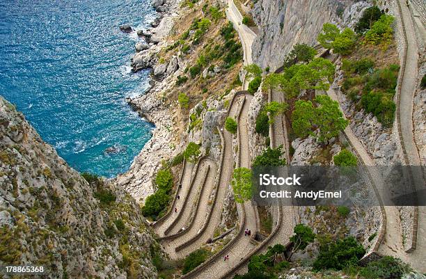 Capri Mediante Krupp Italia Foto de stock y más banco de imágenes de Acantilado - Acantilado, Aire libre, Andar