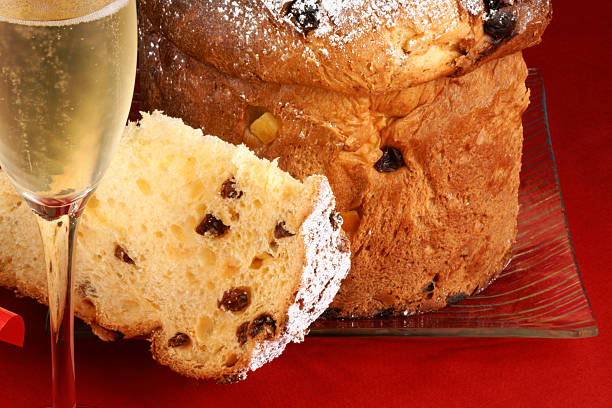 istock Panettone and Spumante for Christmas 178865700