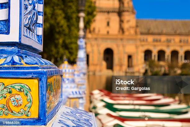 Boote An Der Plaza De Espana Stockfoto und mehr Bilder von Andalusien - Andalusien, Architektonische Säule, Architektur