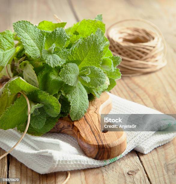 Frische Minze Stockfoto und mehr Bilder von Bildhintergrund - Bildhintergrund, Blatt - Pflanzenbestandteile, Duftend