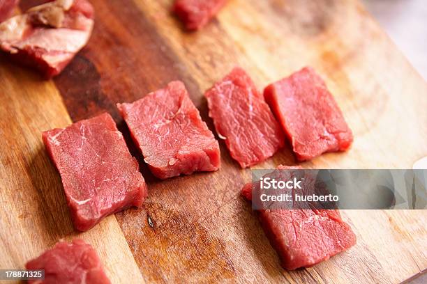 Foto de Carne Crua Fresca e mais fotos de stock de Amontoamento - Amontoamento, Bife, Carne