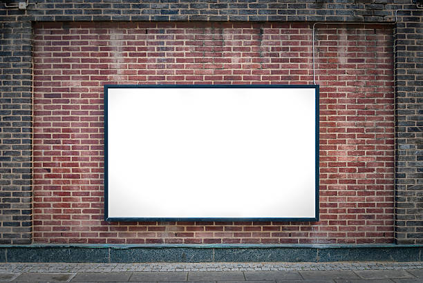 un tableau blanc - billboard bill city advertise photos et images de collection
